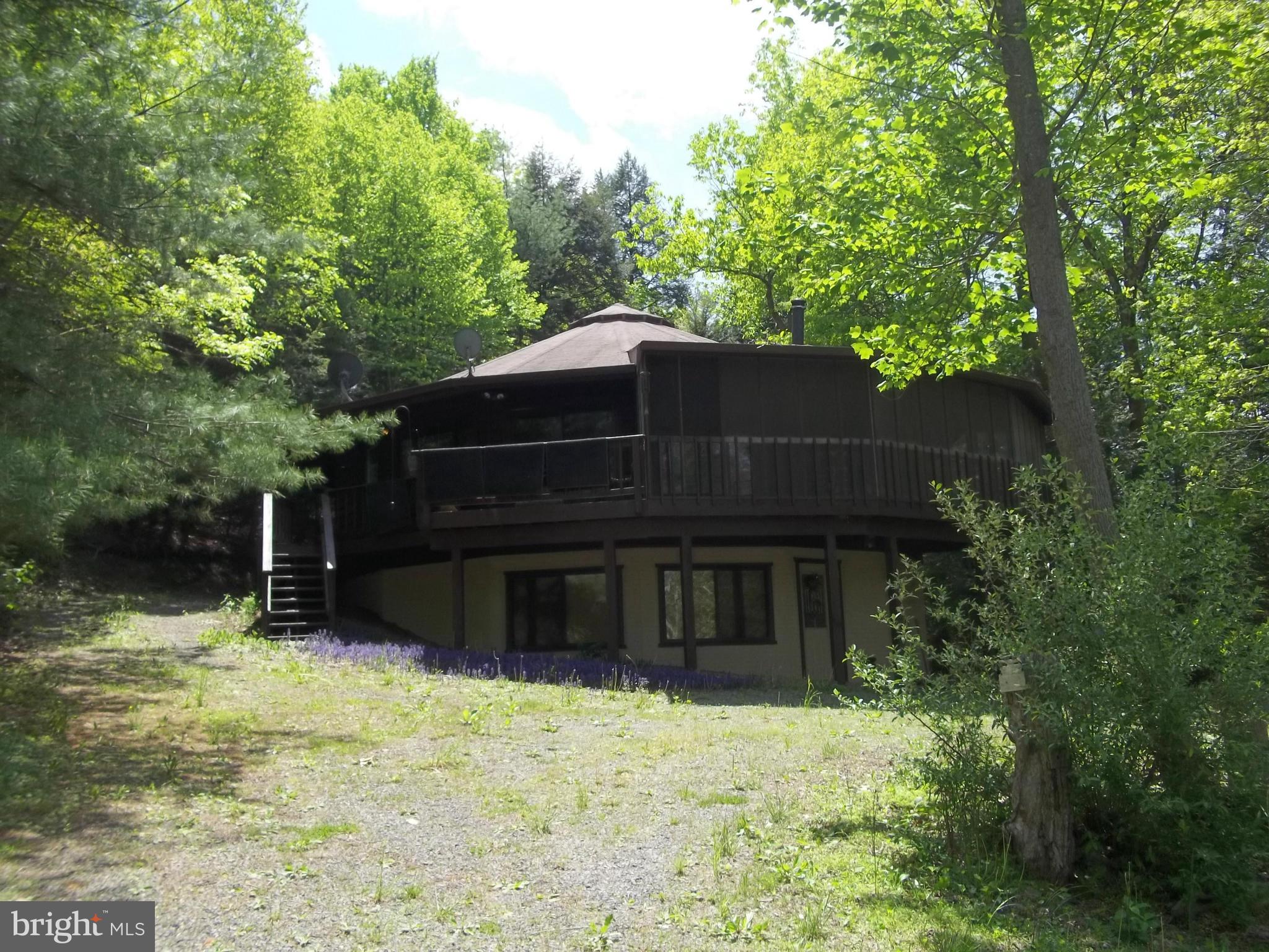 LINWOOD KNOLL - Residential