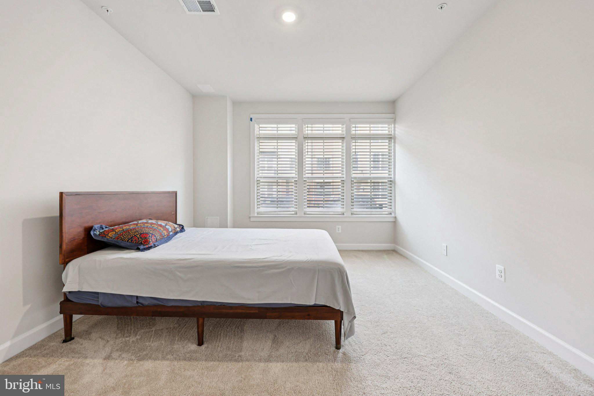 BOULEVARD VI TOWNS - Residential