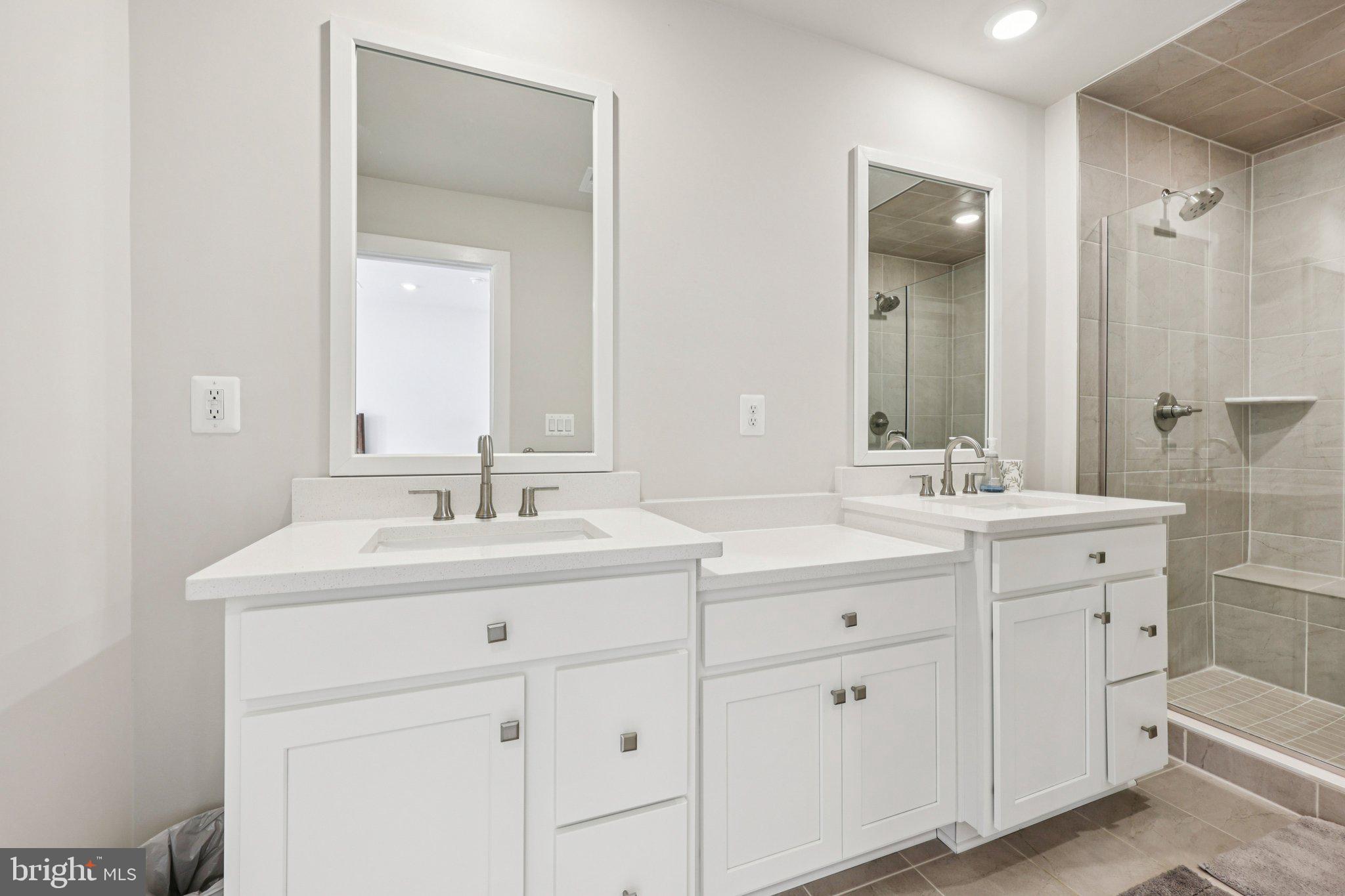 BOULEVARD VI TOWNS - Residential