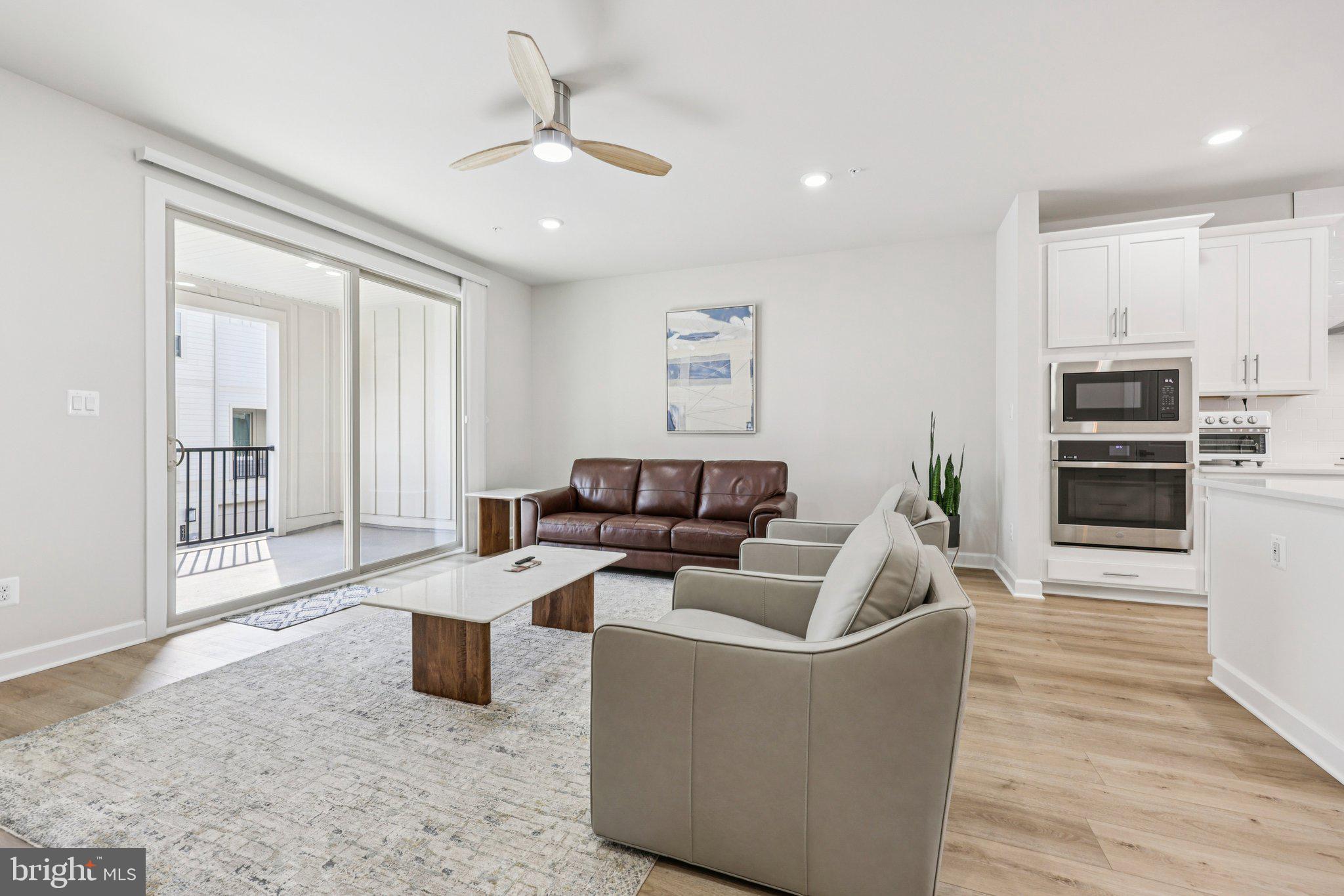 BOULEVARD VI TOWNS - Residential