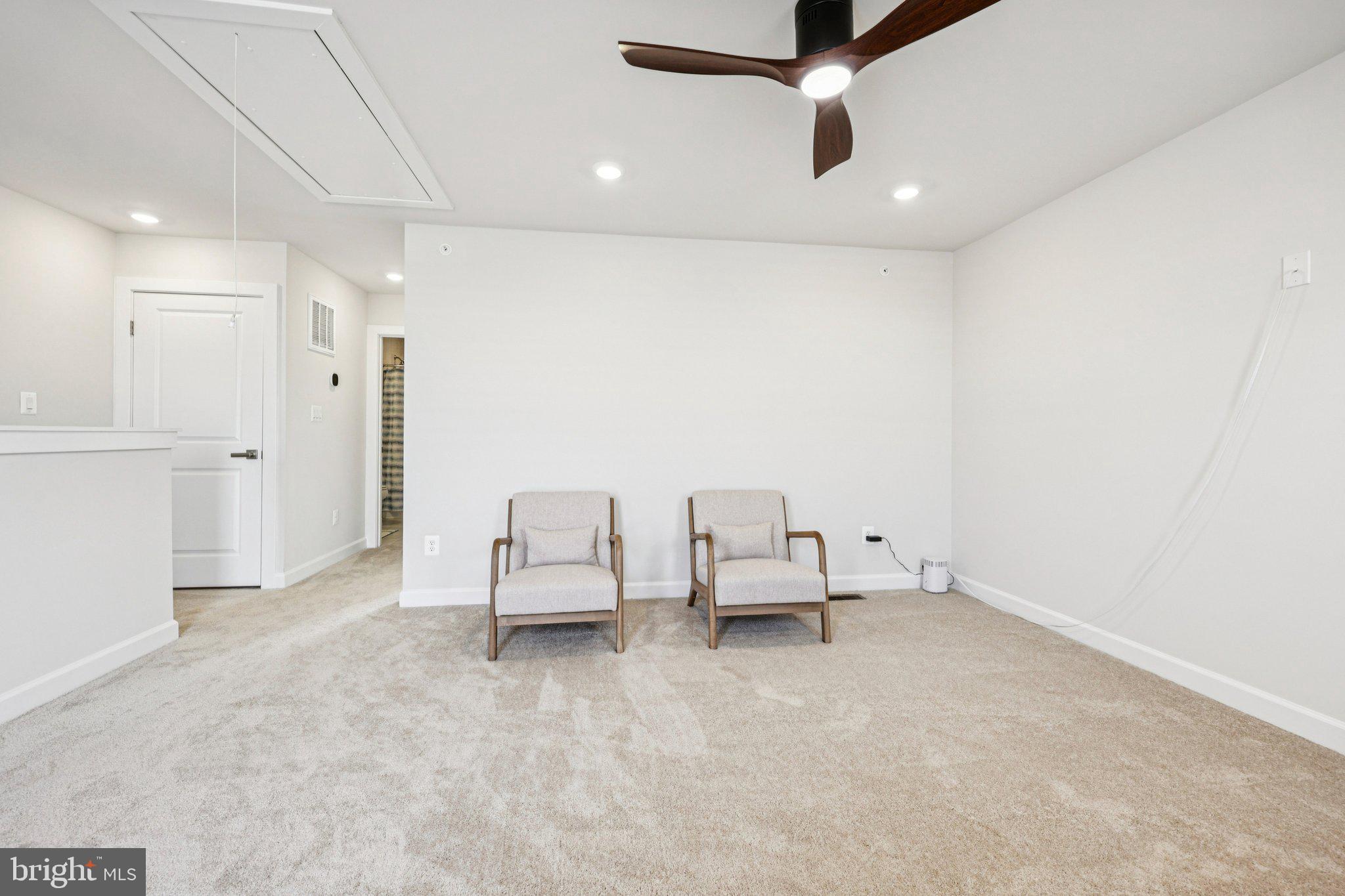 BOULEVARD VI TOWNS - Residential