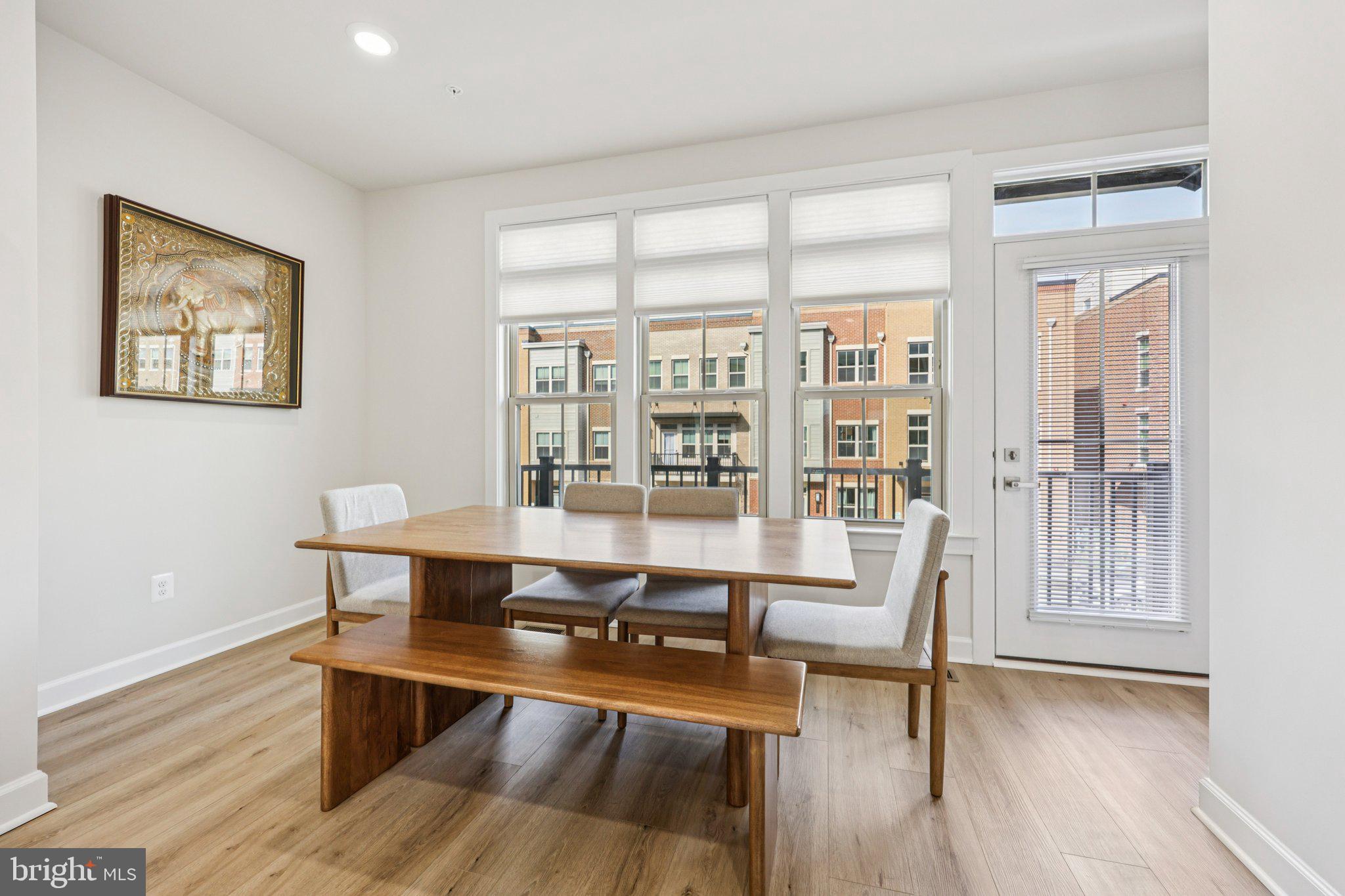 BOULEVARD VI TOWNS - Residential