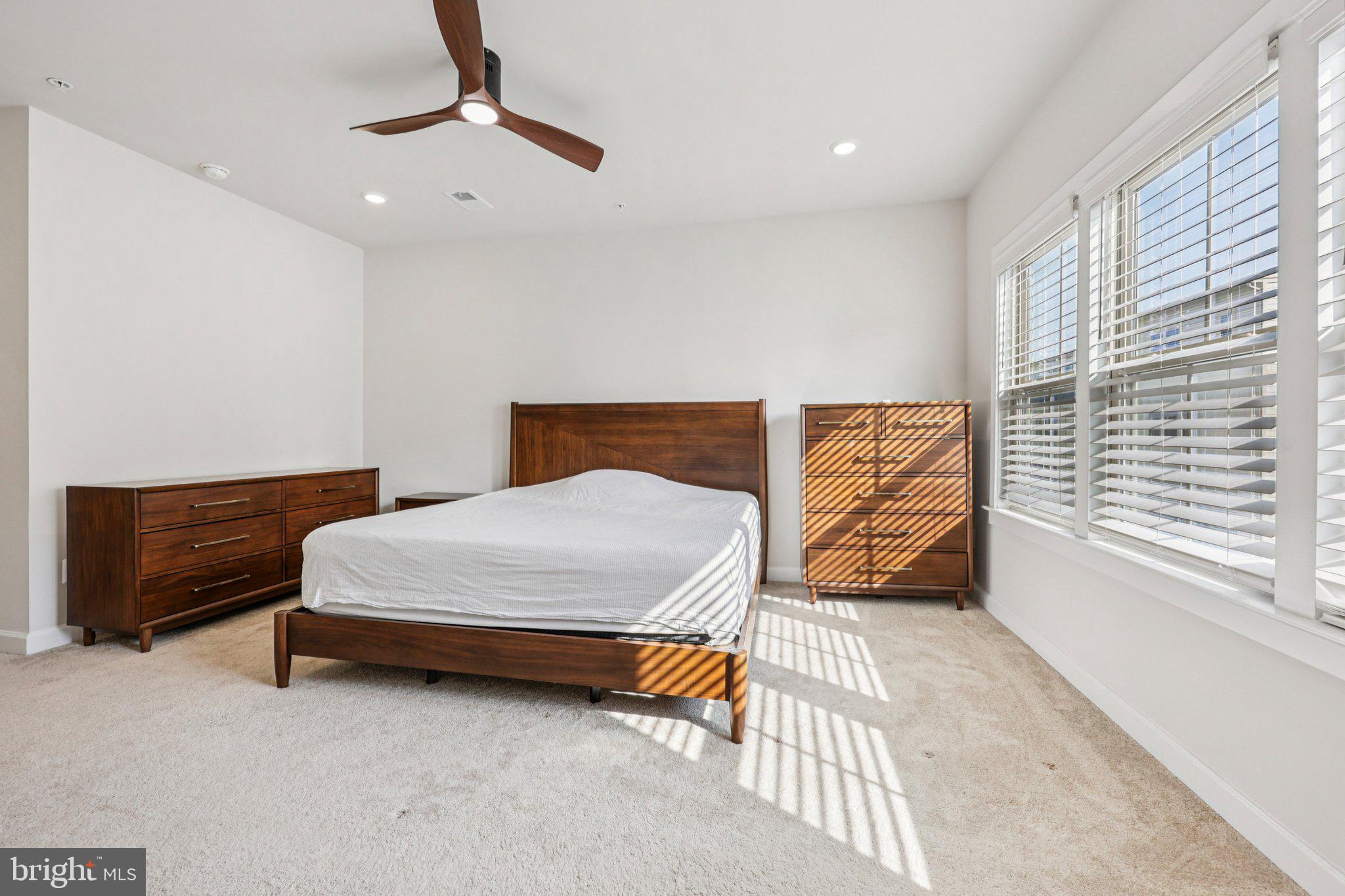 BOULEVARD VI TOWNS - Residential