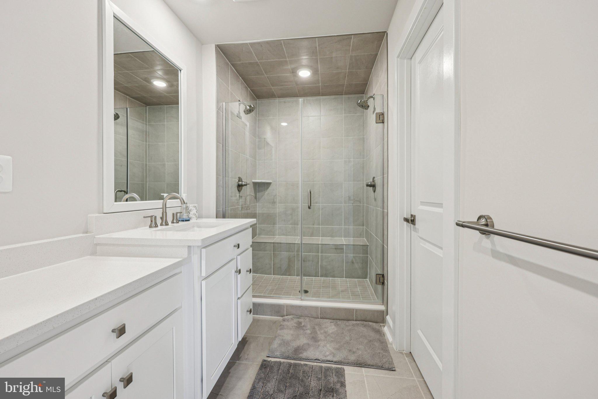 BOULEVARD VI TOWNS - Residential