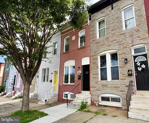 Townhouse For Sale - 1633 N Patterson Park Avenue<br/> BALTIMORE, MD 21213