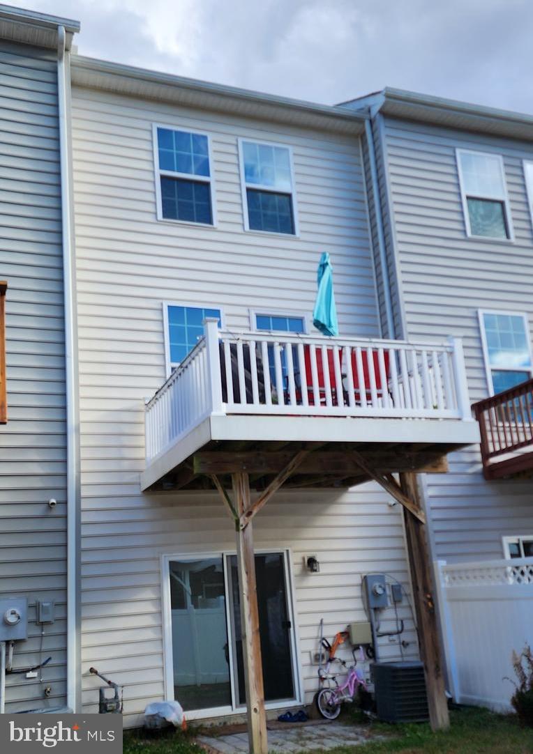 RAPPAHANNOCK LANDING - Residential Lease