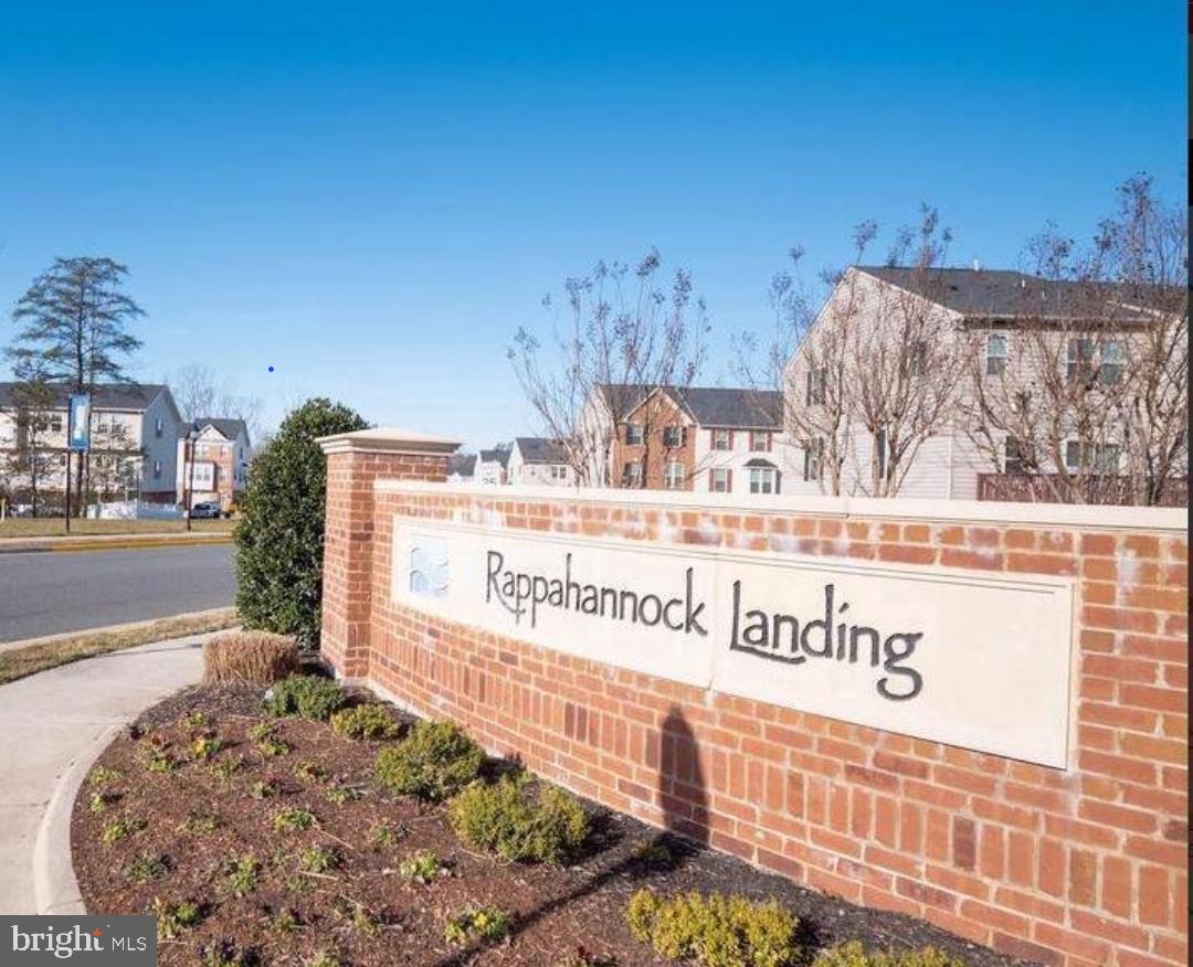 RAPPAHANNOCK LANDING - Residential Lease