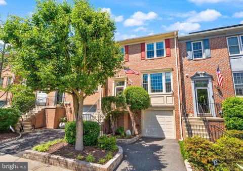 7439 COLLINS MEADE WAY ALEXANDRIA VA 22315