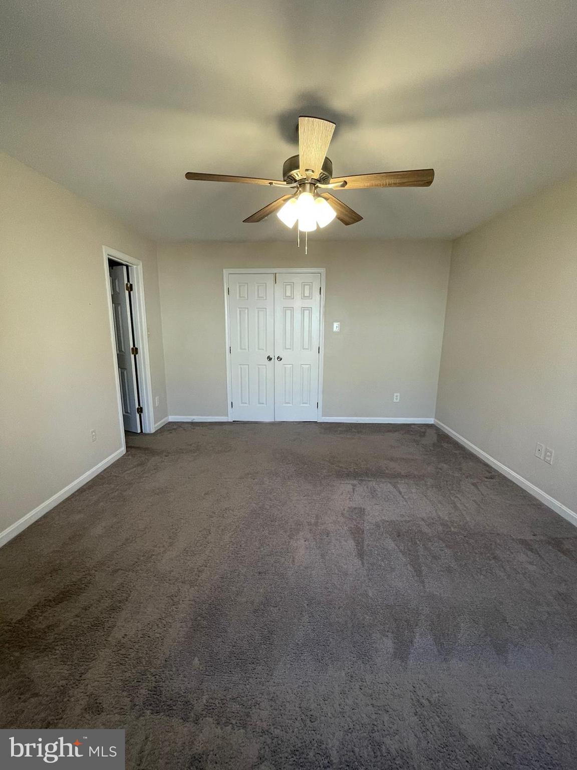 CENTREVILLE GREEN - Residential Lease