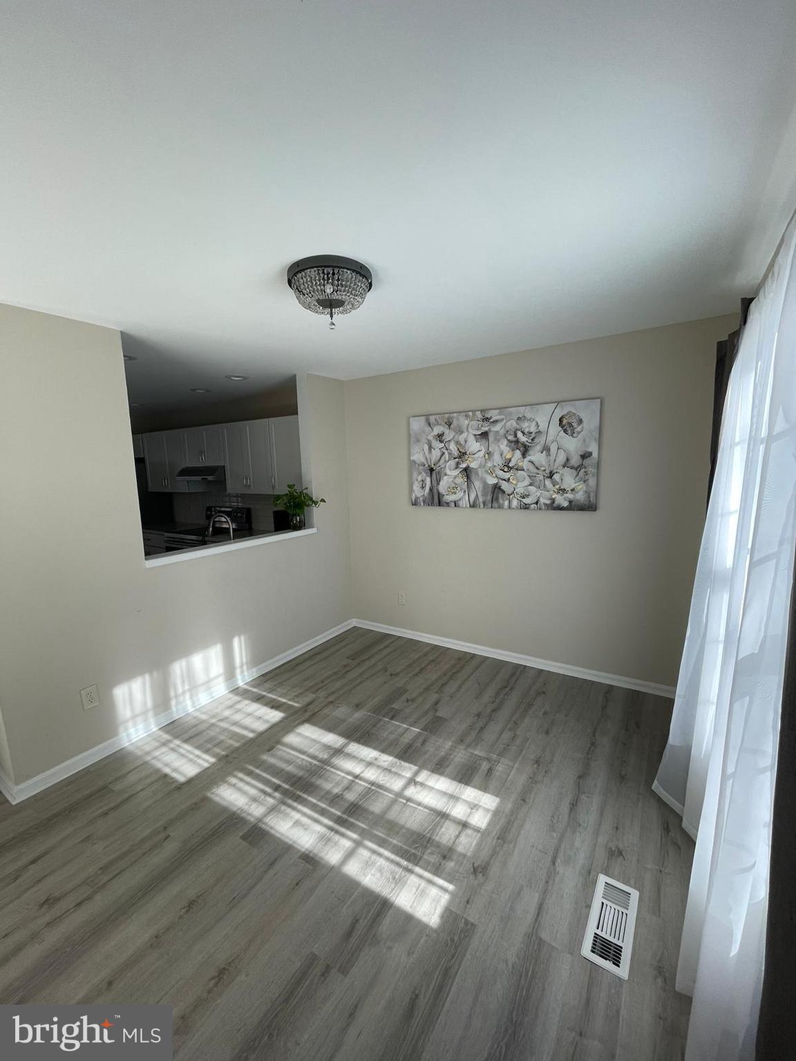 CENTREVILLE GREEN - Residential Lease