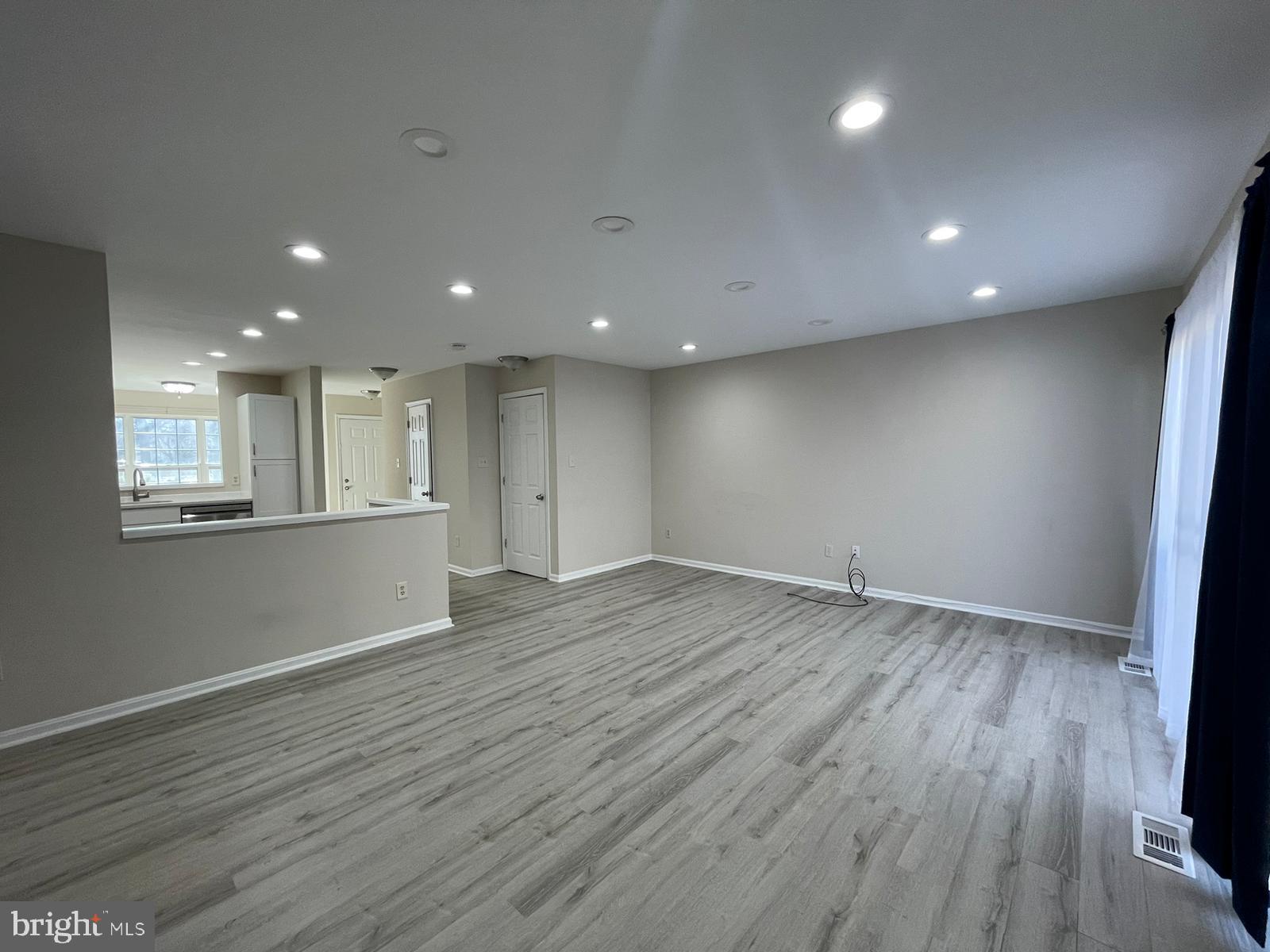 CENTREVILLE GREEN - Residential Lease