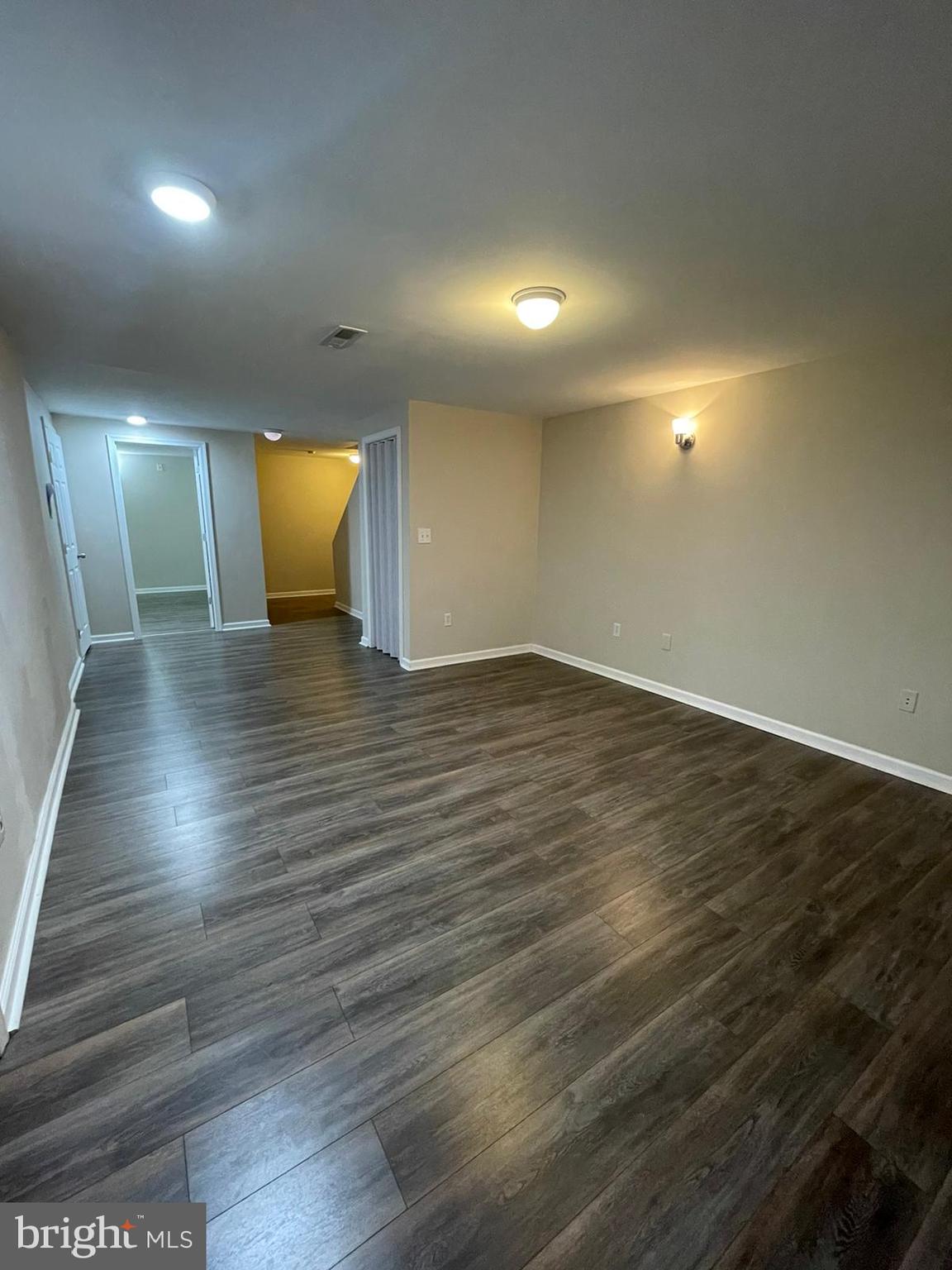 CENTREVILLE GREEN - Residential Lease