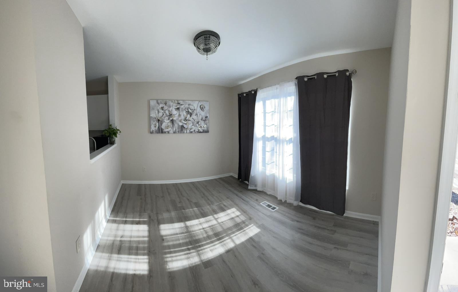 CENTREVILLE GREEN - Residential Lease