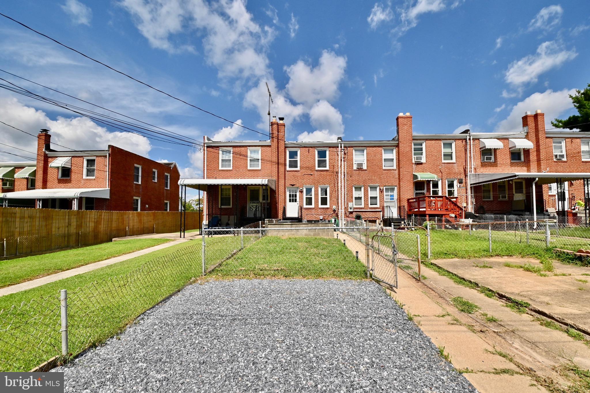 VIOLETVILLE - Residential Lease