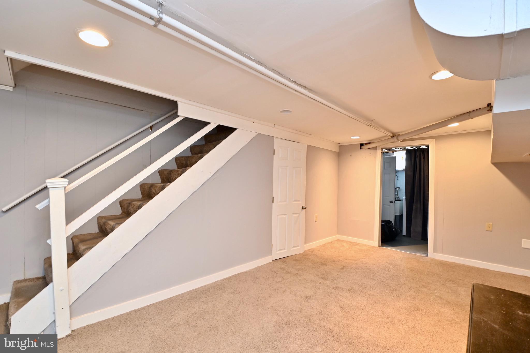 VIOLETVILLE - Residential Lease