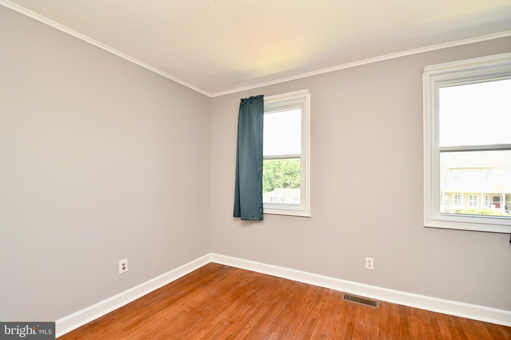 VIOLETVILLE - Residential Lease