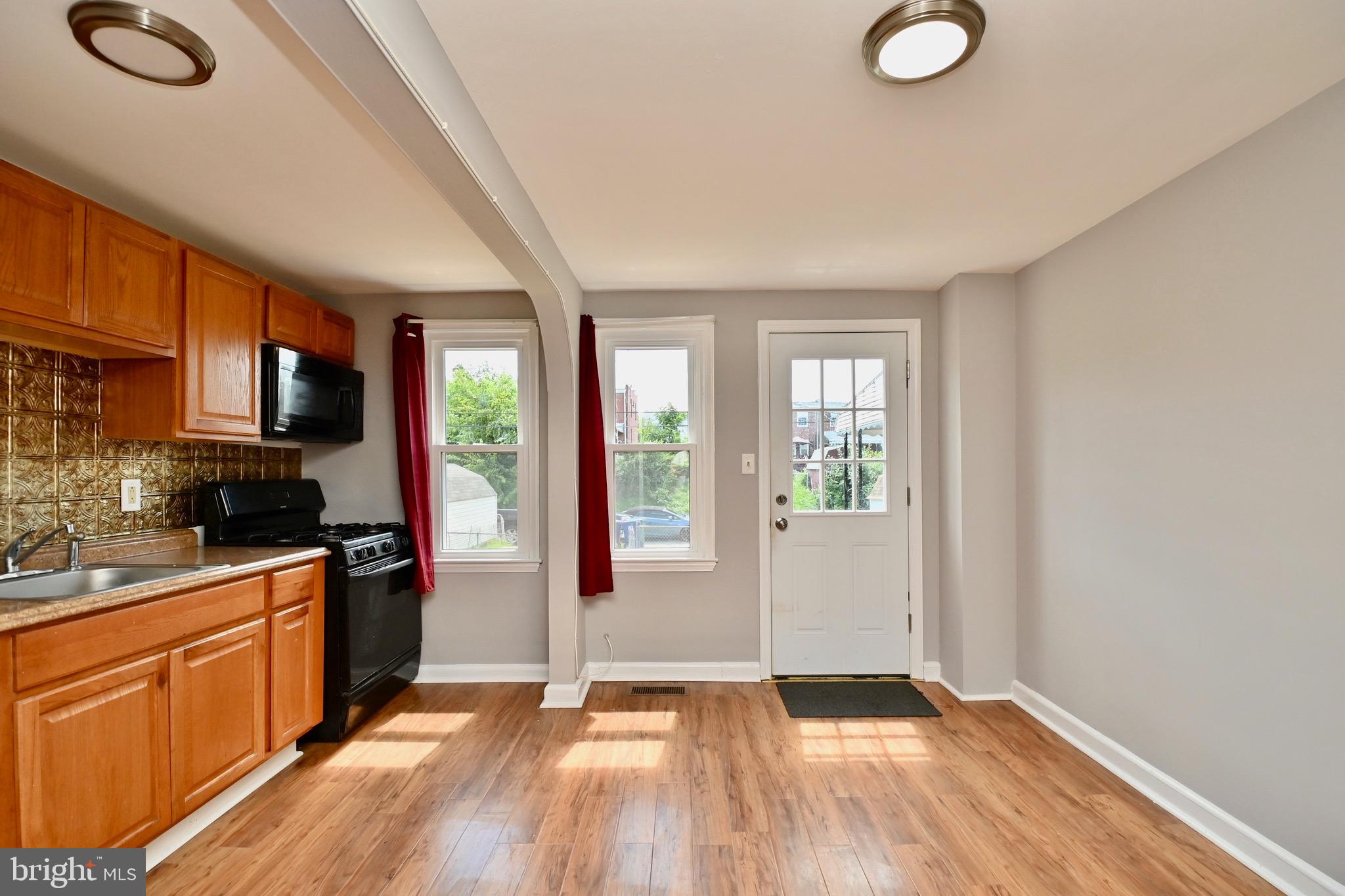 VIOLETVILLE - Residential Lease