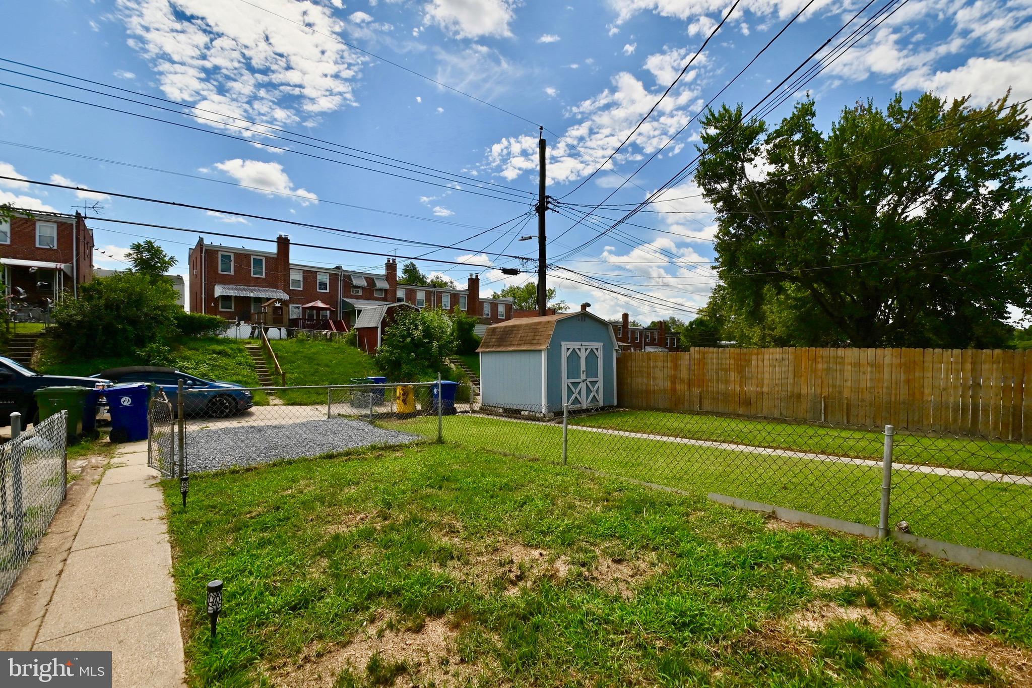 VIOLETVILLE - Residential Lease