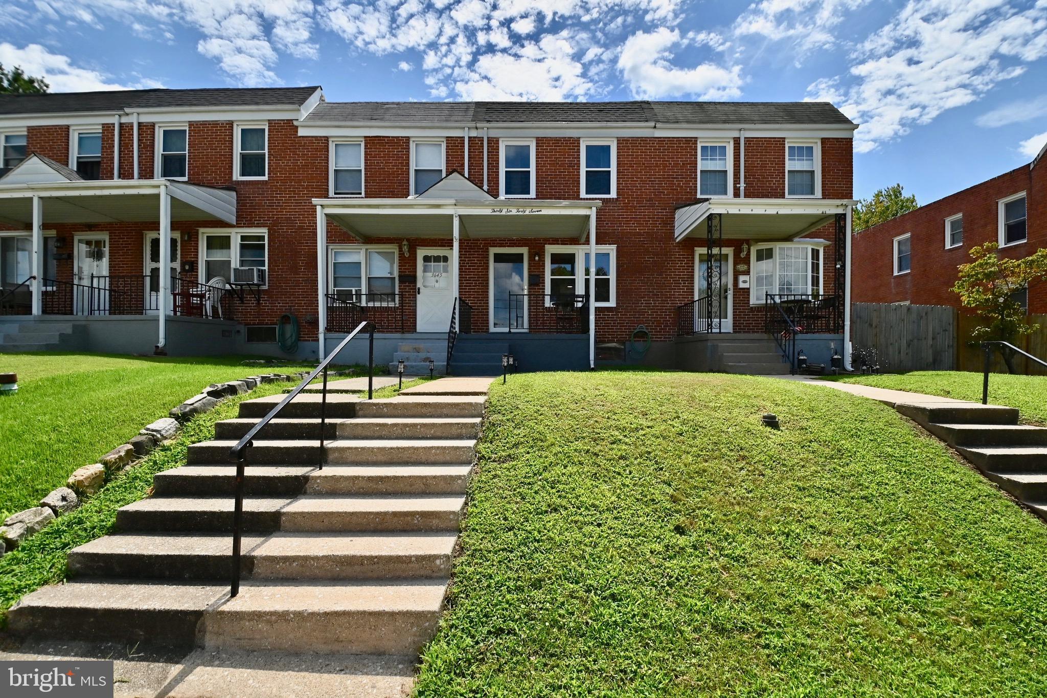 VIOLETVILLE - Residential Lease