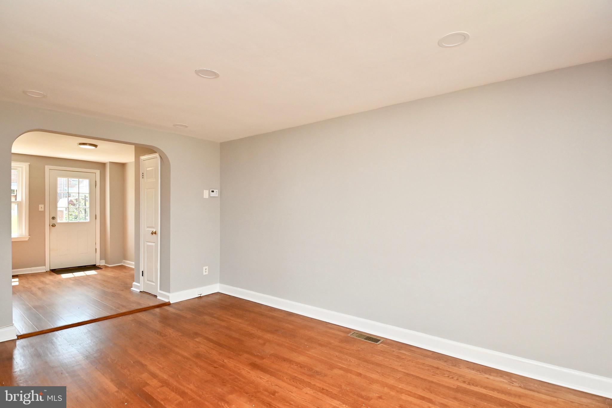 VIOLETVILLE - Residential Lease