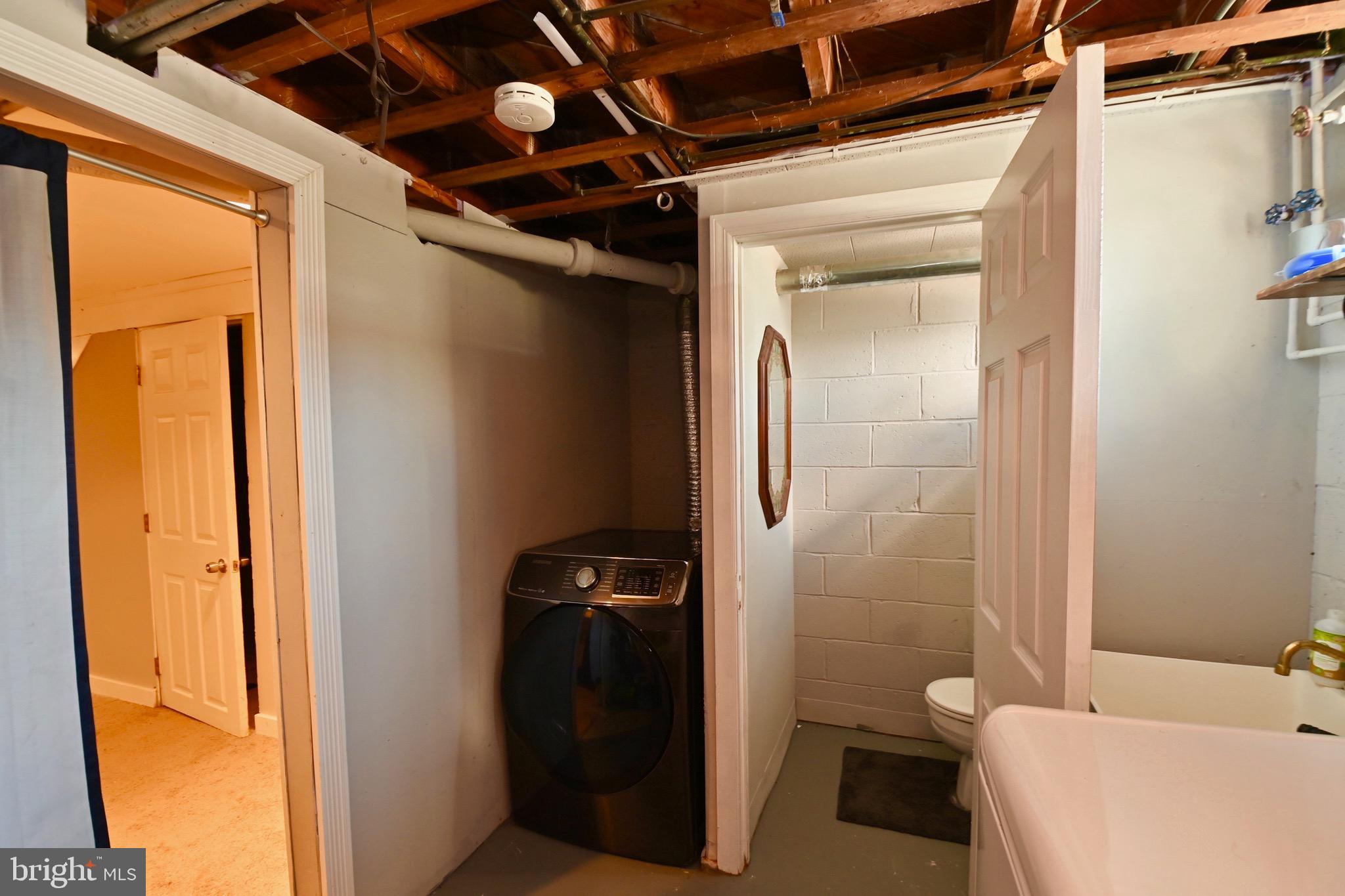 VIOLETVILLE - Residential Lease