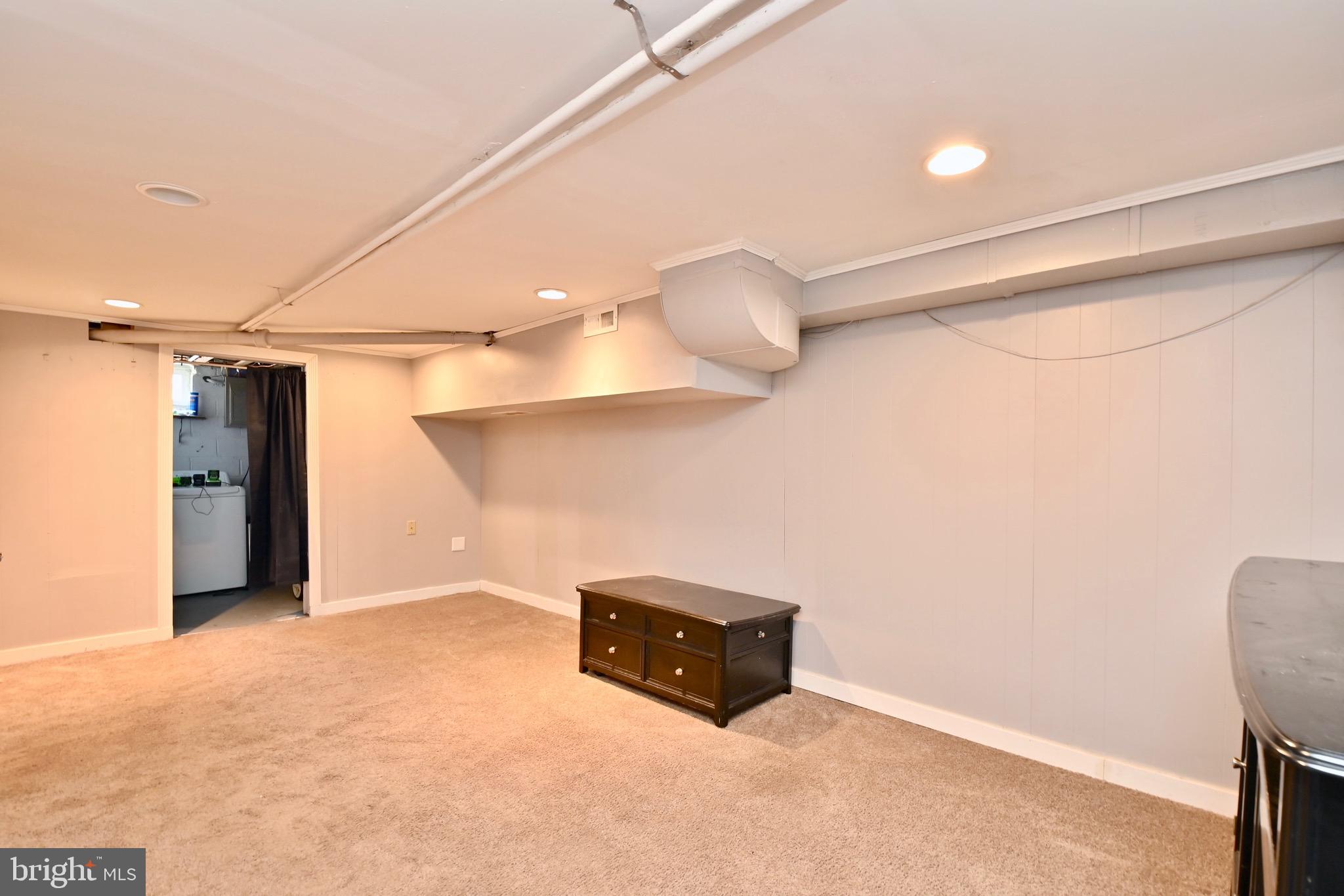 VIOLETVILLE - Residential Lease