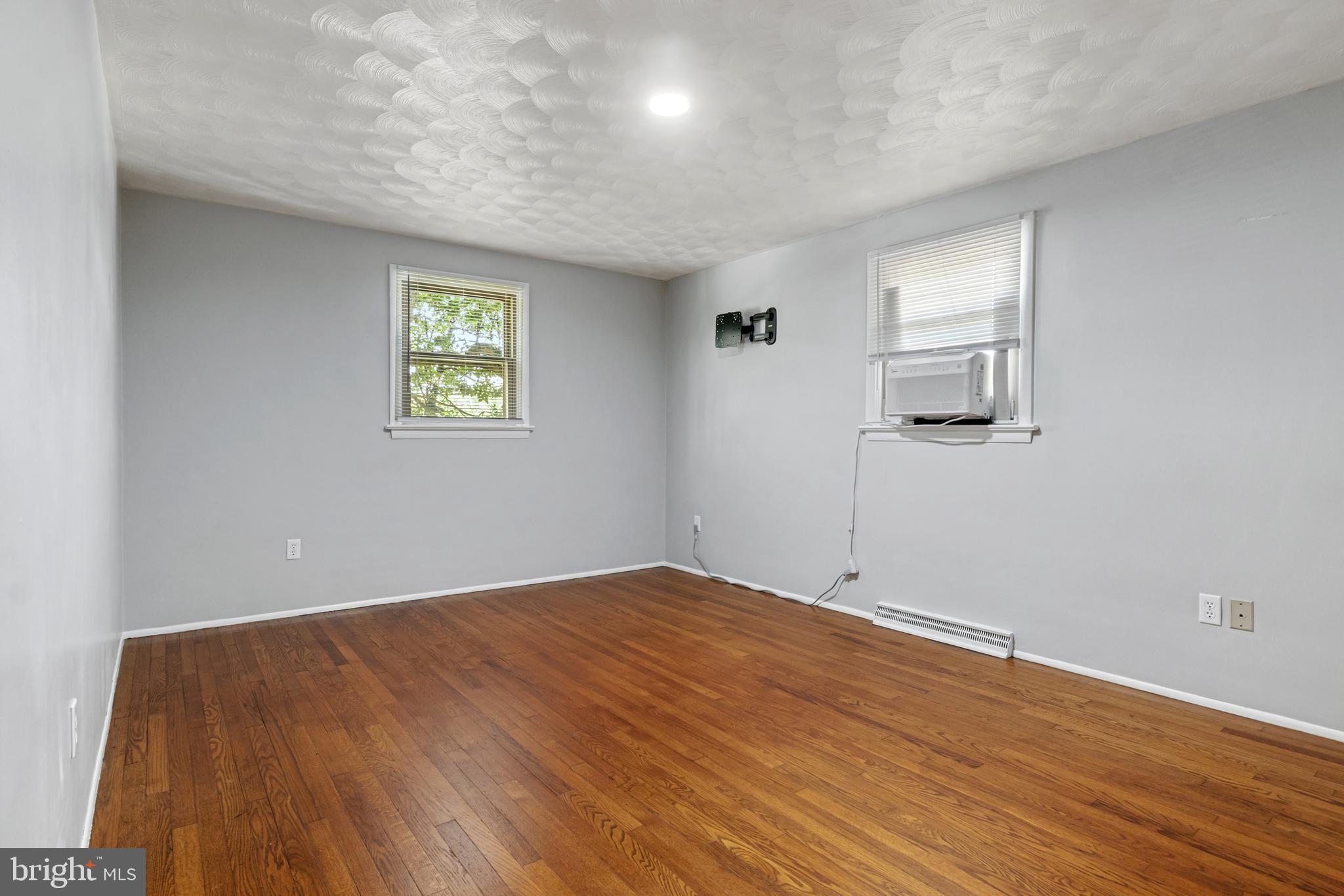 PENN OAKS - Residential