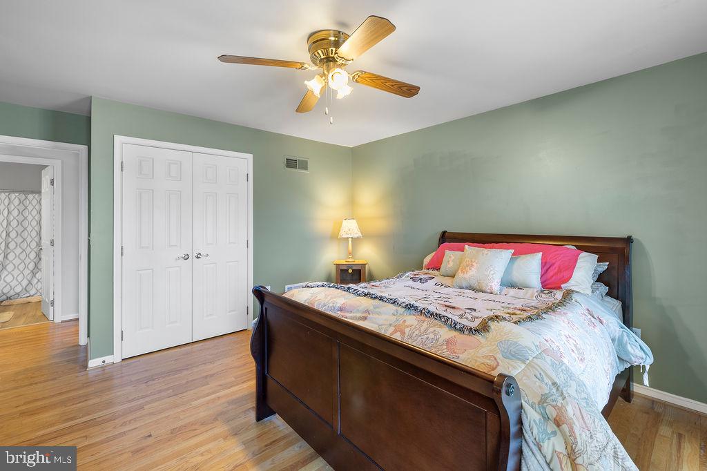 FOXFIELD AT MIDDLETOWN - Residential