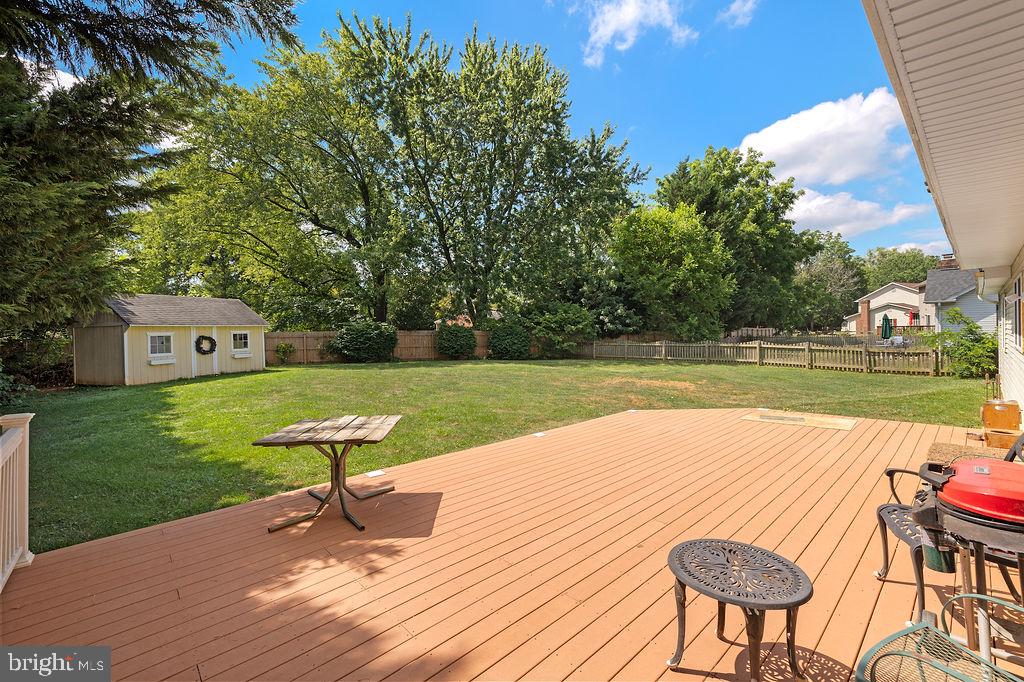 FOXFIELD AT MIDDLETOWN - Residential