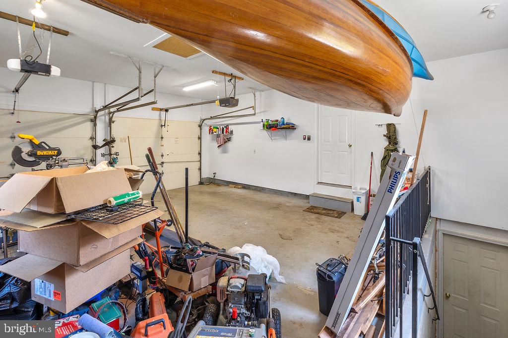 FOXFIELD AT MIDDLETOWN - Residential