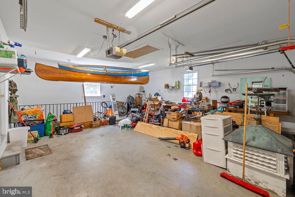 FOXFIELD AT MIDDLETOWN - Residential