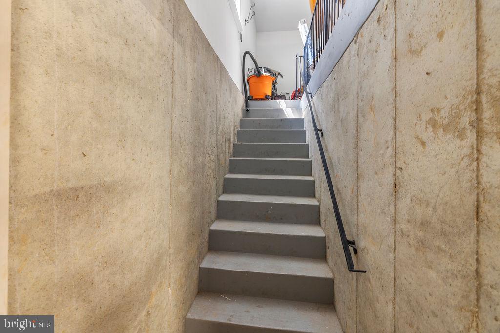 FOXFIELD AT MIDDLETOWN - Residential