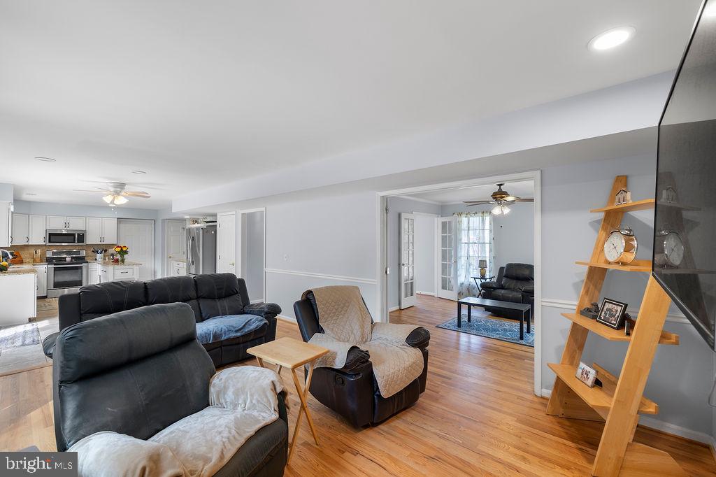 FOXFIELD AT MIDDLETOWN - Residential