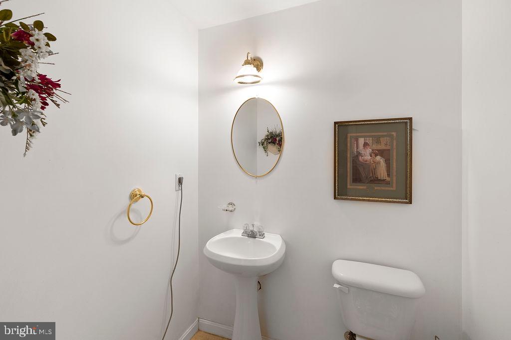 FOXFIELD AT MIDDLETOWN - Residential