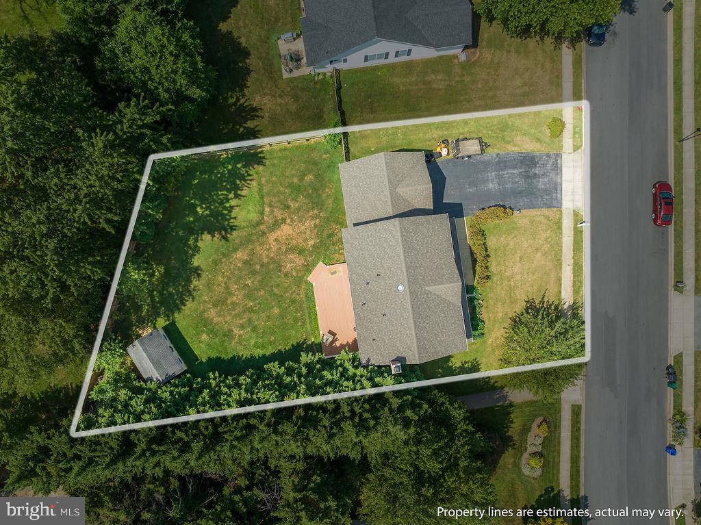 FOXFIELD AT MIDDLETOWN - Residential