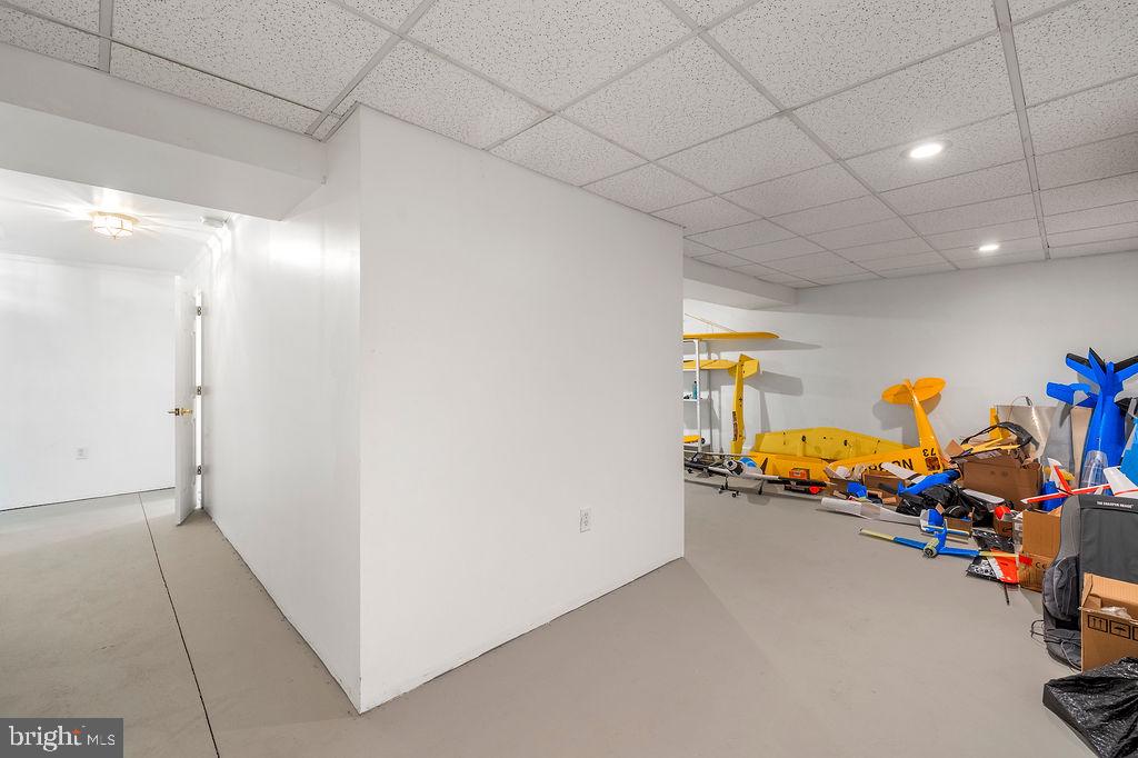 FOXFIELD AT MIDDLETOWN - Residential