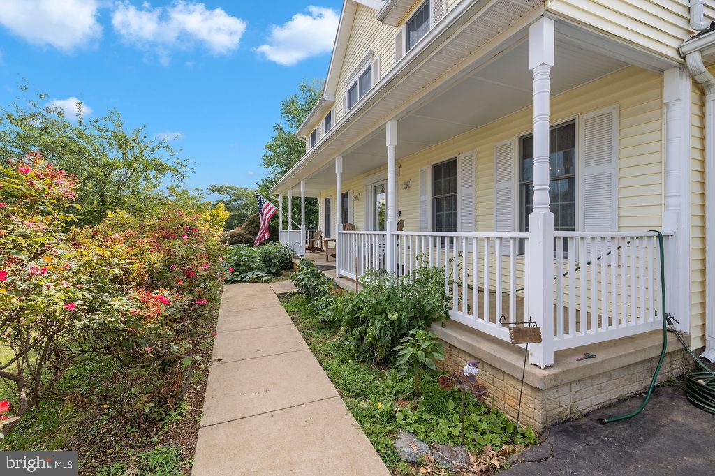 FOXFIELD AT MIDDLETOWN - Residential