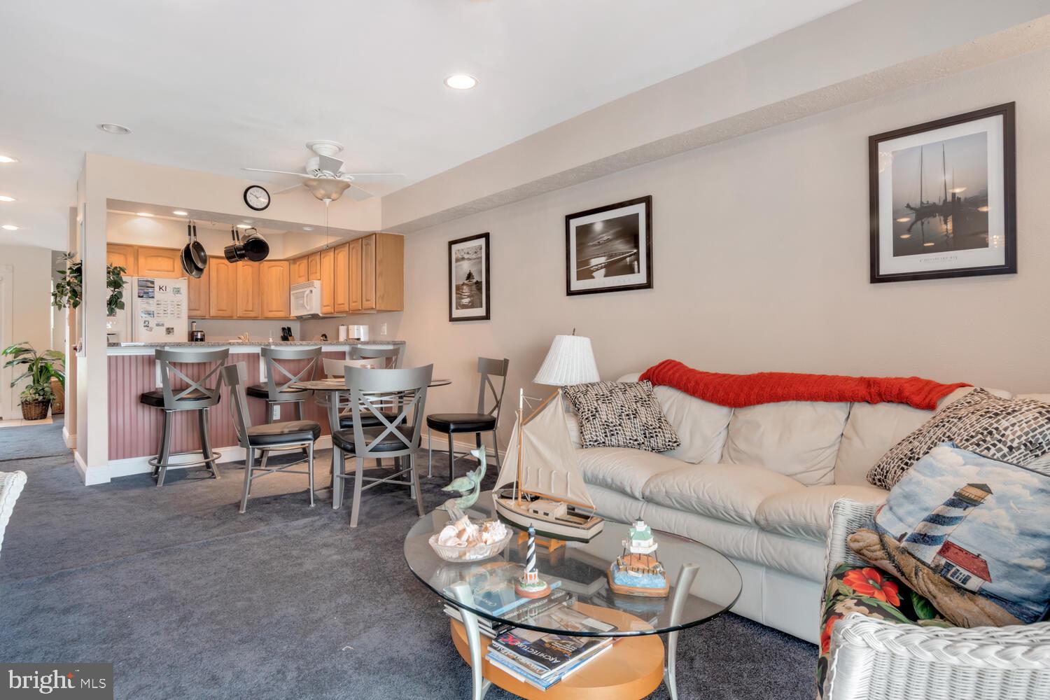 QUEENS LANDING - Residential