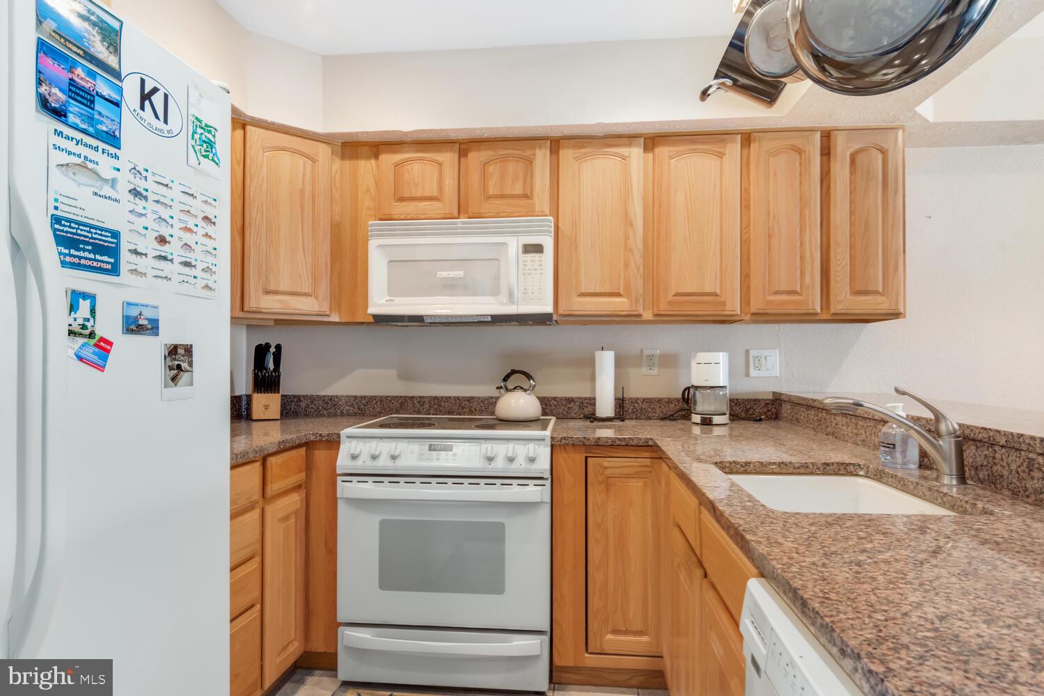 QUEENS LANDING - Residential