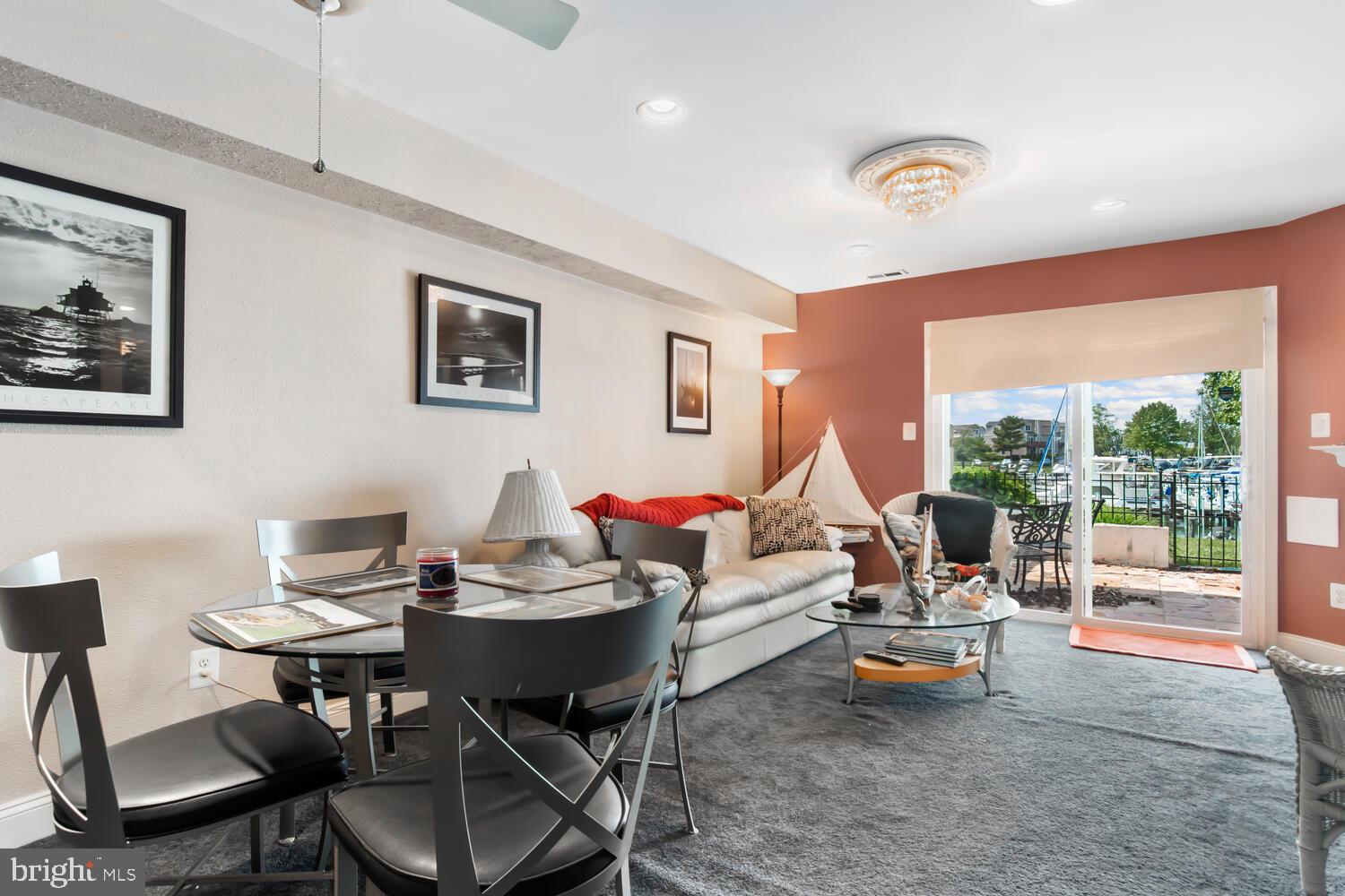 QUEENS LANDING - Residential