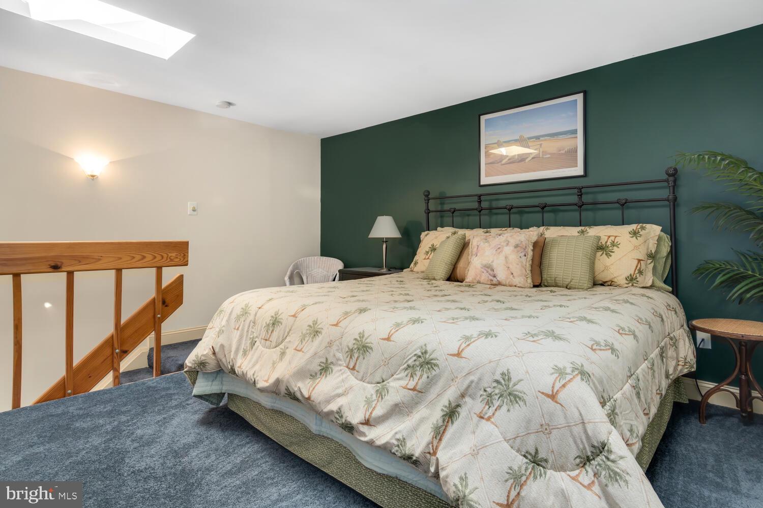 QUEENS LANDING - Residential