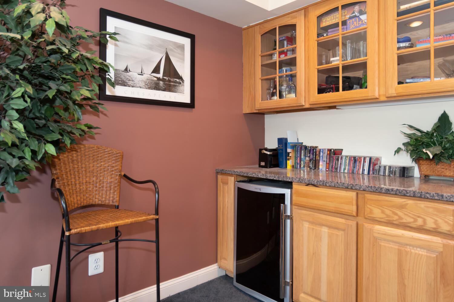 QUEENS LANDING - Residential