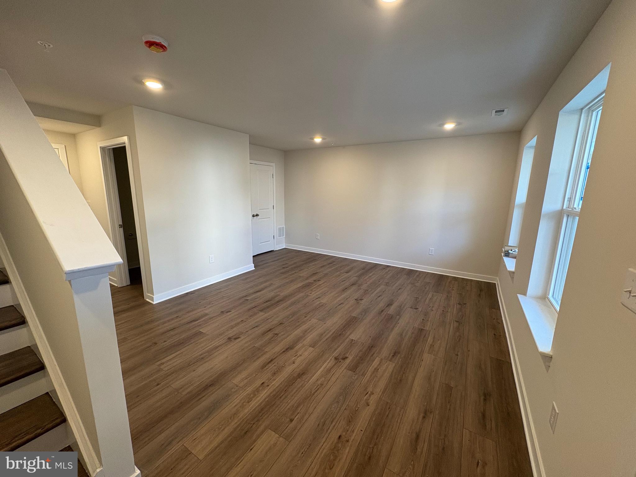 RIVER PIONTE - Residential Lease