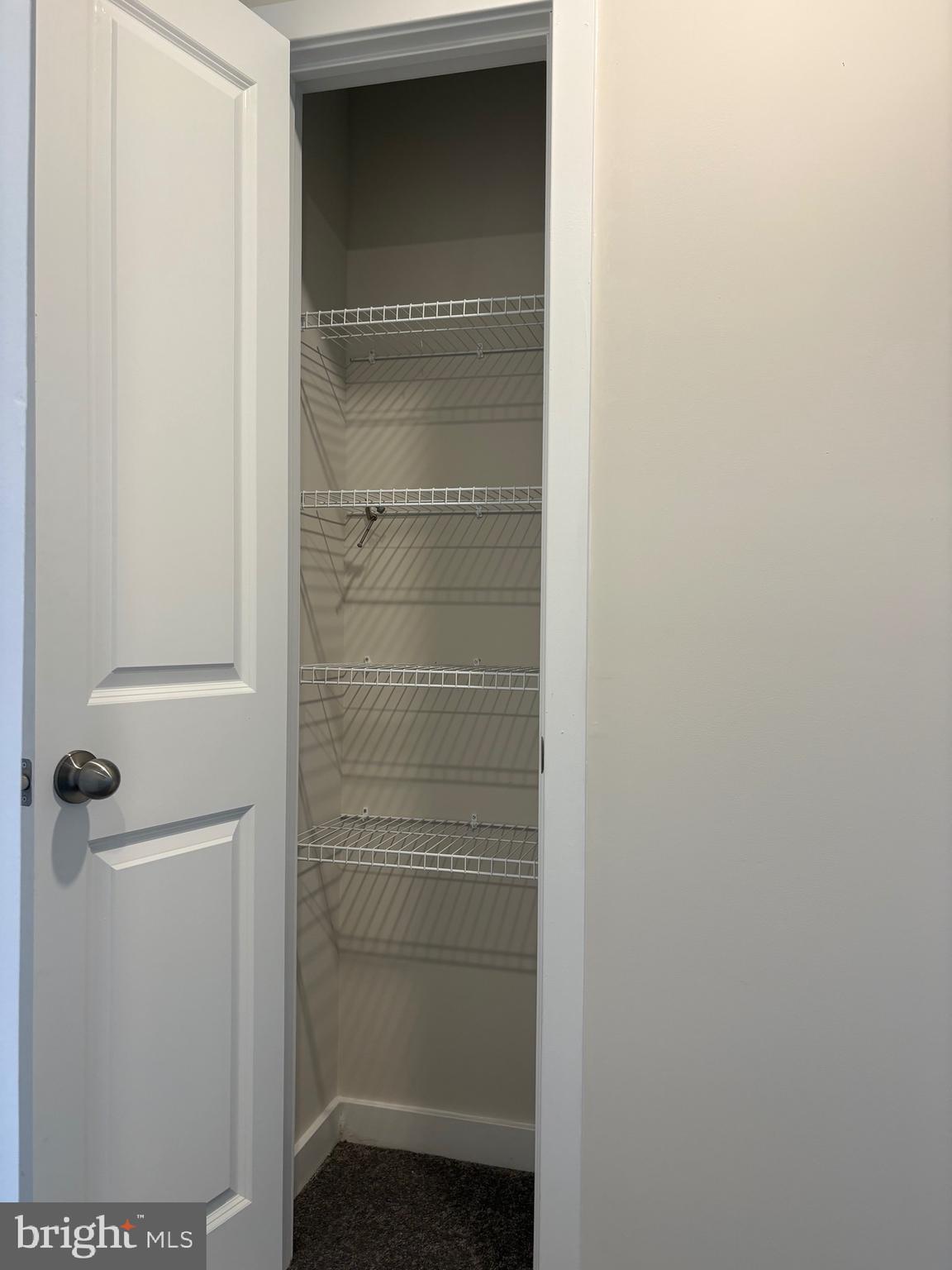 RIVER PIONTE - Residential Lease