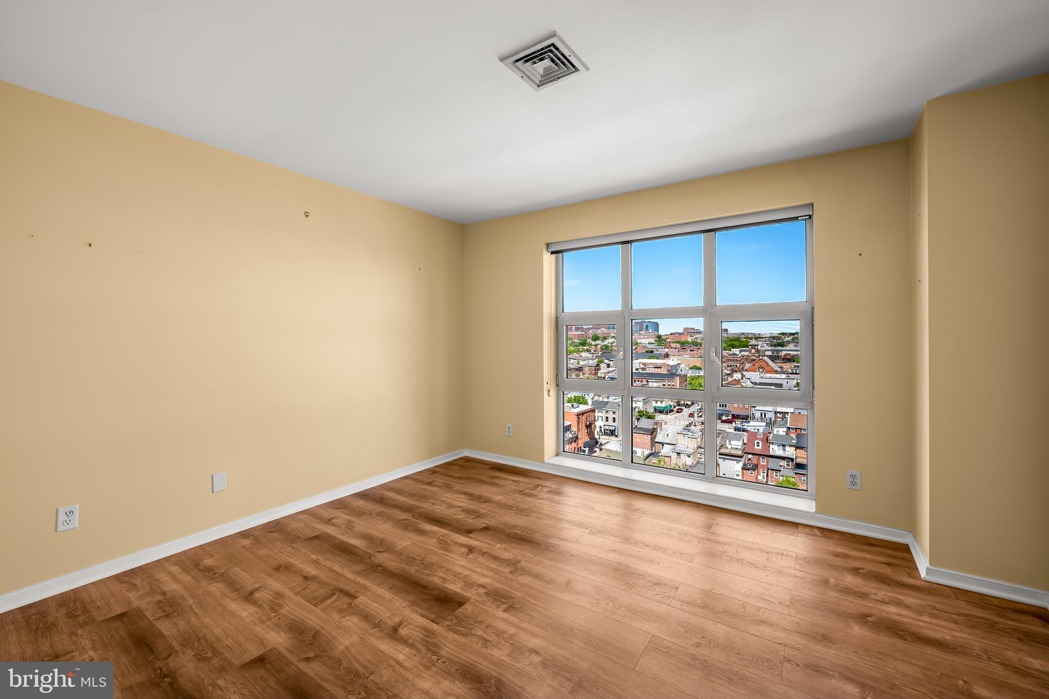 SCARLETT PLACE - Residential