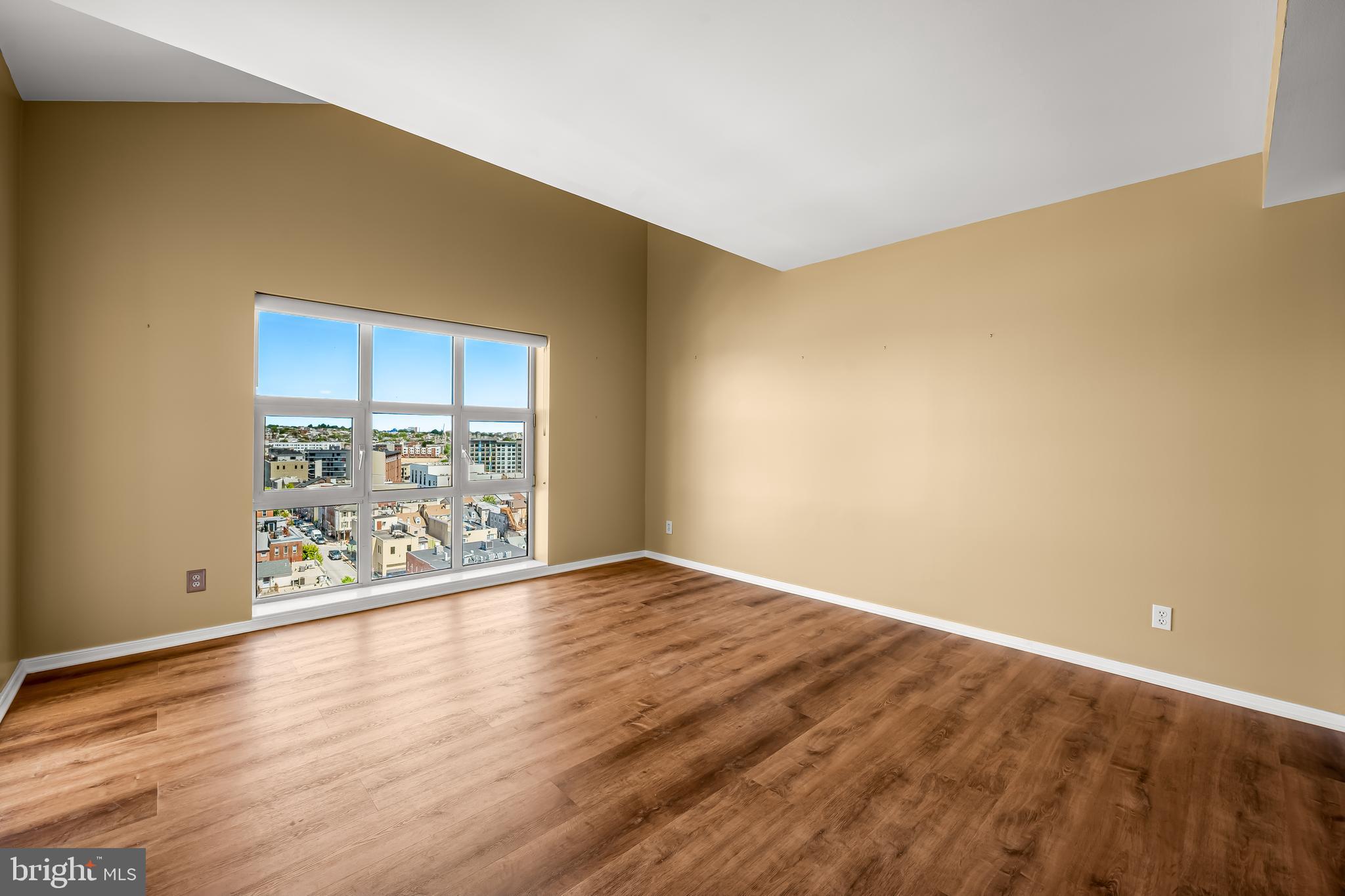 SCARLETT PLACE - Residential