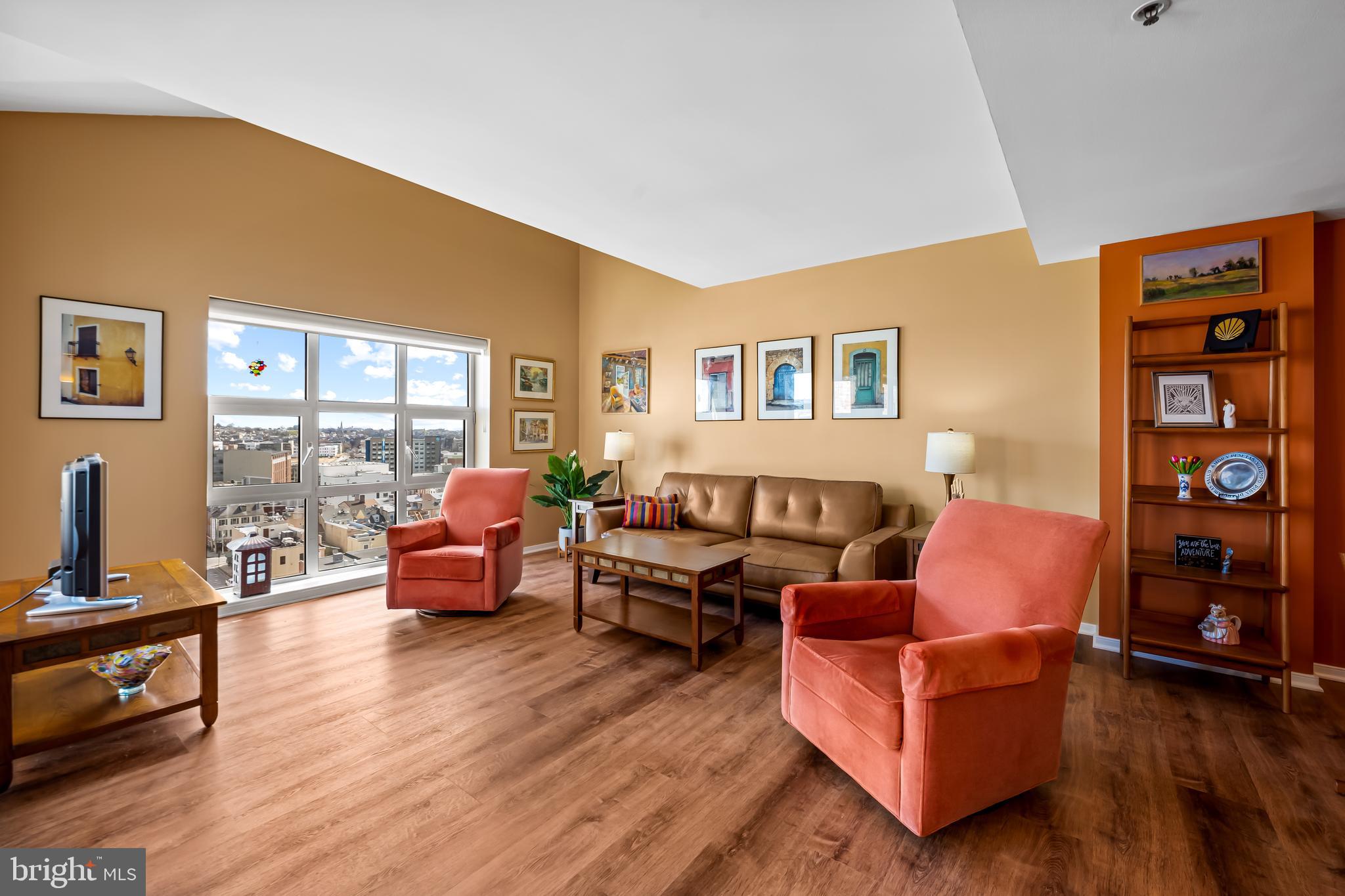 SCARLETT PLACE - Residential