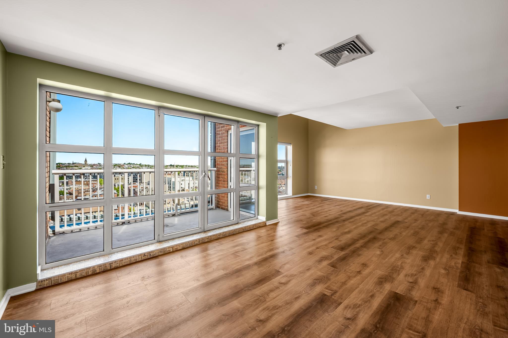 SCARLETT PLACE - Residential