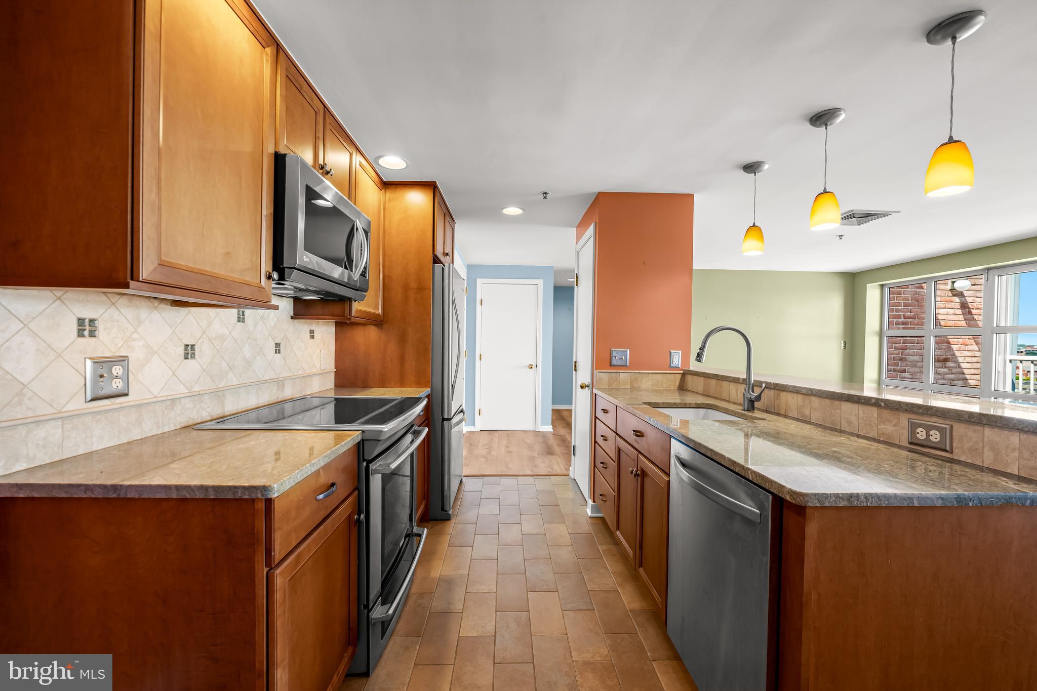 SCARLETT PLACE - Residential