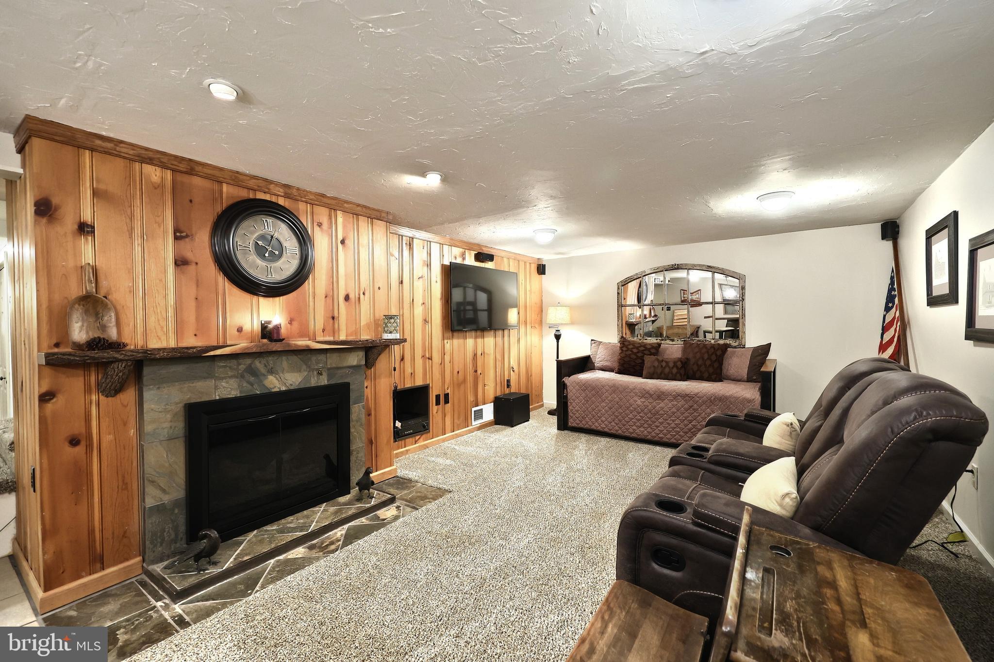 VALLEY VIEW - Residential